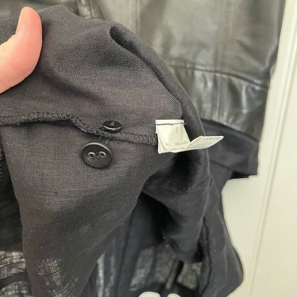 ‘S MaxMara black leather vest tank button down size 8 - Picture 6 of 8